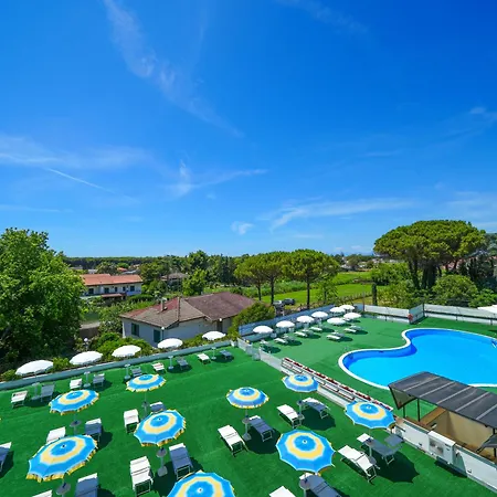 Clorinda Hotel