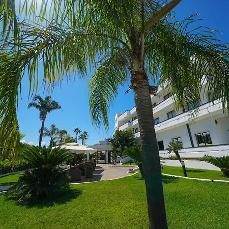 Clorinda Hotel 4*
