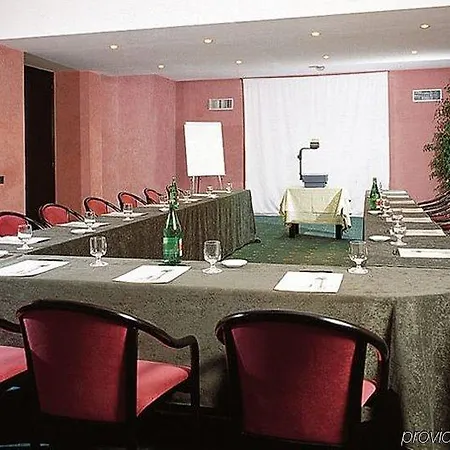 Clorinda Hotel