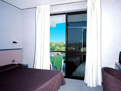 Clorinda 4*