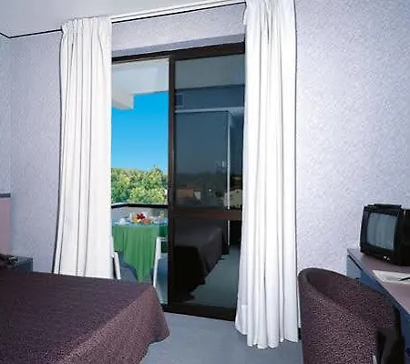 Clorinda 4*