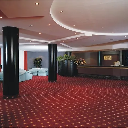 Clorinda 4*
