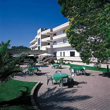 Clorinda Hotel
